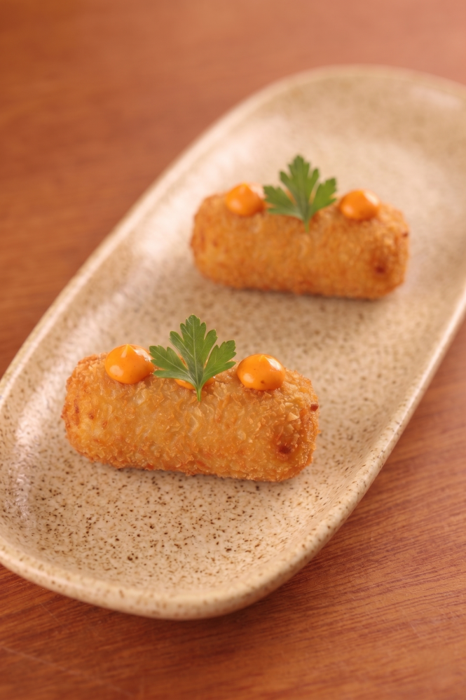 Croquetes de banana e queijo