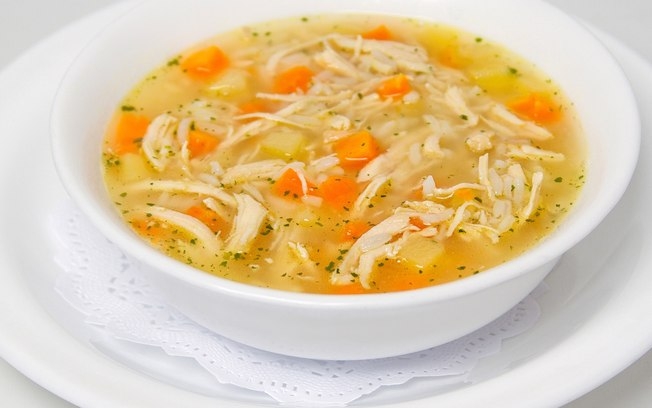 Canja basileira (Brazilian Chicken Soup)